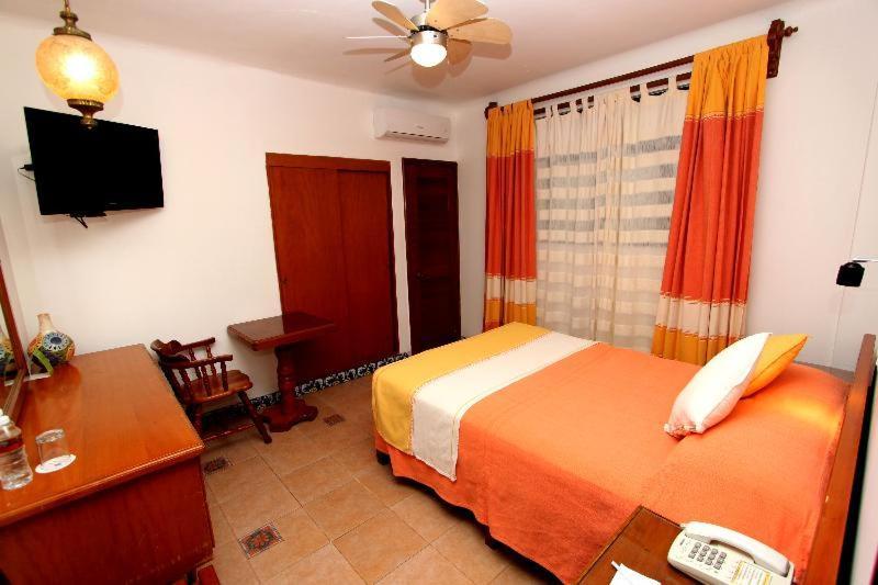Hotel Oaxaca Real 部屋 写真